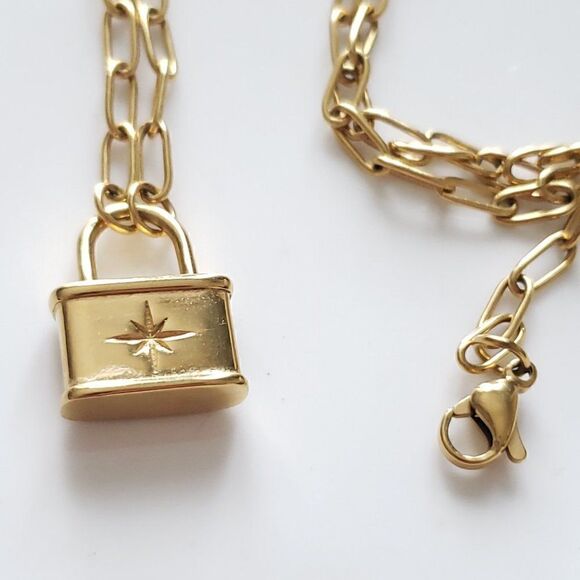 New! FP What A Star Lock Necklace - Picture 9 of 10